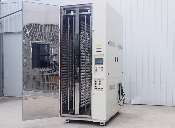غرفة الإشعاع الشمسي مقابل غرفة اختبار الزينون: أيهما يلبي معيار IEC 61215 لاختبار الألواح الشمسية؟